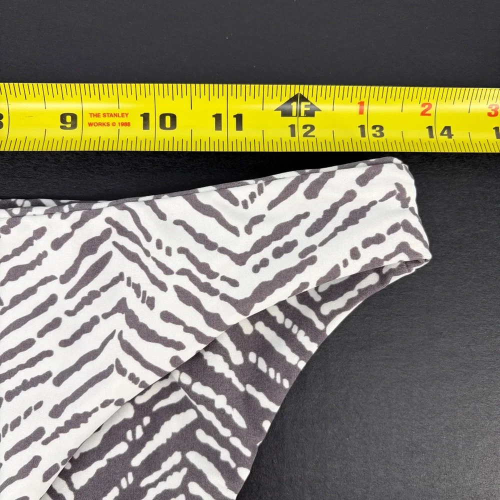 Malibu Dream‎ Girl Bikini Bottom SMALL Grey White Reversible Chevron Abstract